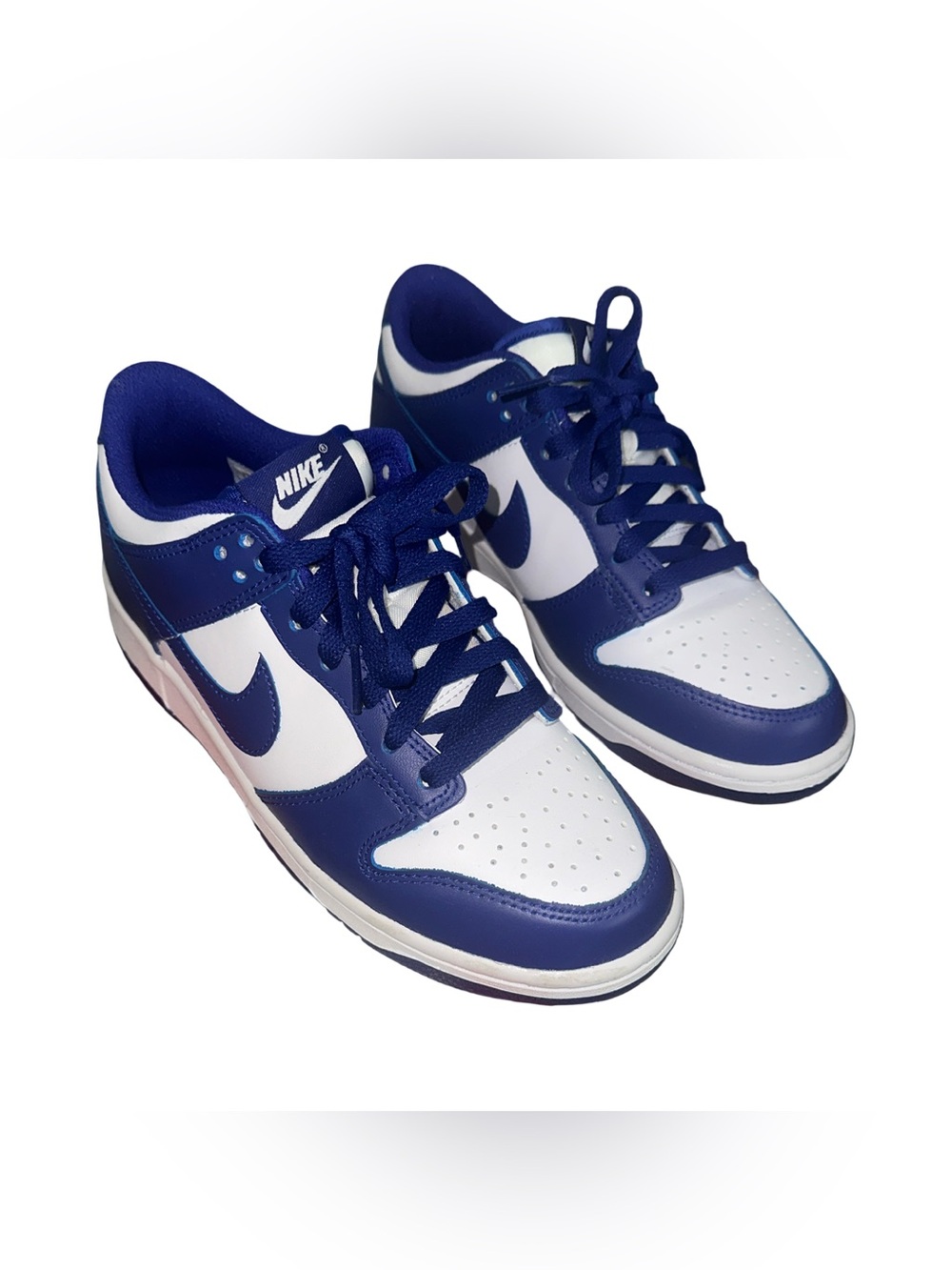 Nike Kids Low Top Sneakers in Blue and White